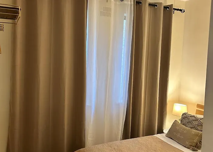 Seafront Amazing Seaview 3 Double Bedrooms Feriehus *