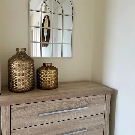 Seafront Amazing Seaview 3 Double Bedrooms בית נופש *