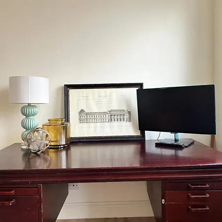 Seafront Amazing Seaview 3 Double Bedrooms בית נופש *