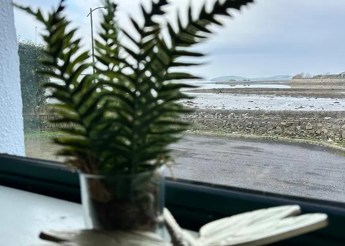 Seafront Amazing Seaview 3 Double Bedrooms * Westport